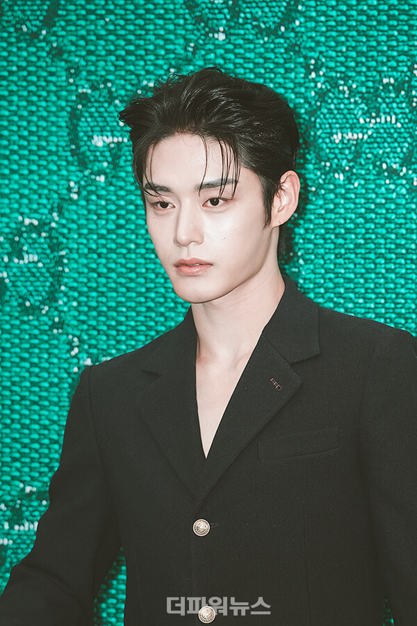 제로베이스원김지웅,포토월행사