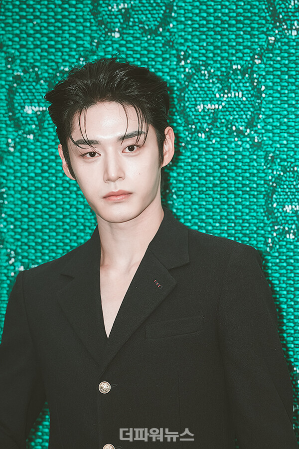 제로베이스원김지웅,포토월행사