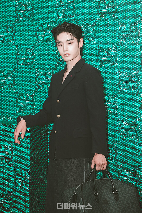 제로베이스원김지웅,포토월행사