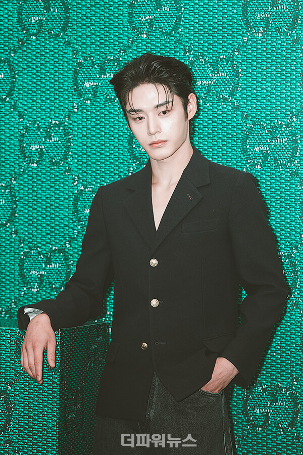 제로베이스원김지웅,포토월행사