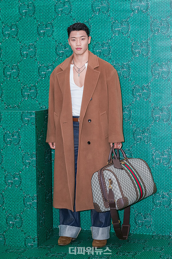 황희찬,포토월행사