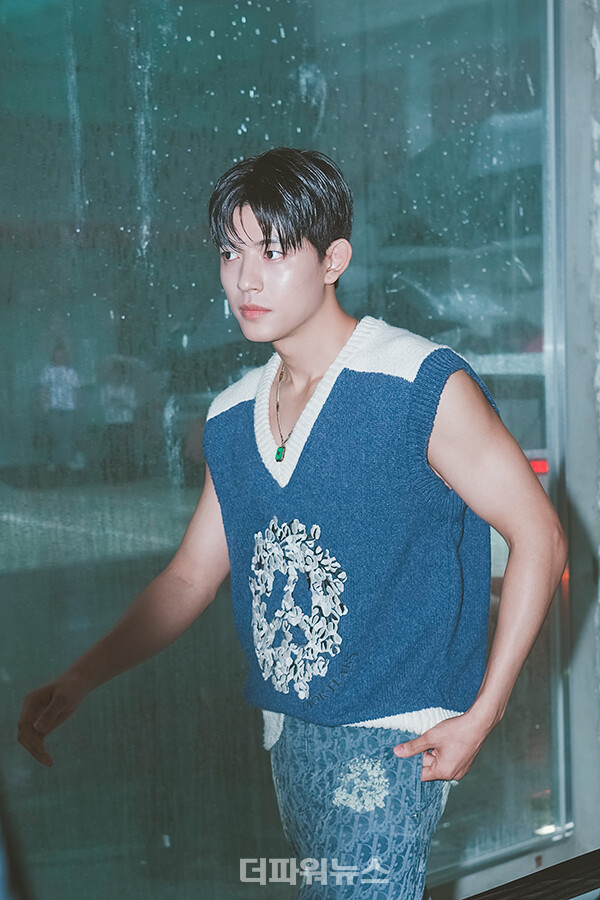 로몬,포토월행사