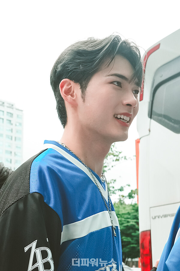 제로베이스원성한빈,SBS라디오출근길