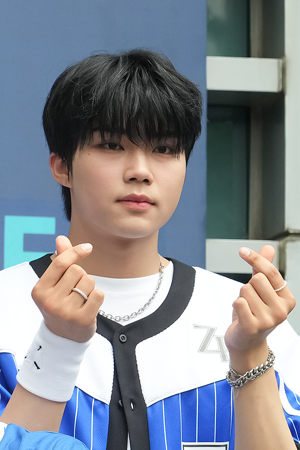 제로베이스원박건욱,SBS라디오출근길