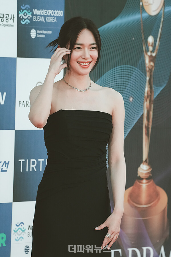 이엘리야,제2회청룡시리즈어워즈레드카펫