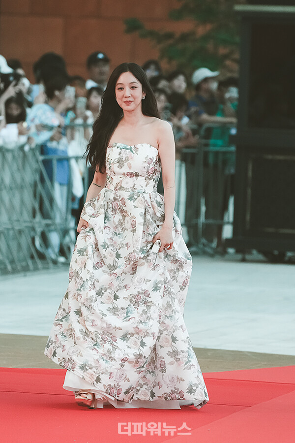 정려원,제2회청룡시리즈어워즈레드카펫