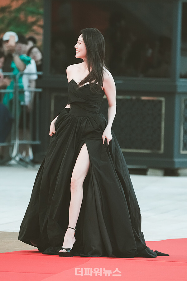 유라,제2회청룡시리즈어워즈레드카펫