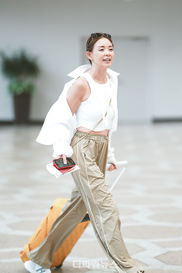 야노시호,김포국제공항출국