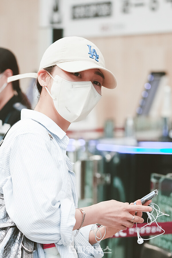 마마무플러스문별,김포국제공항출국