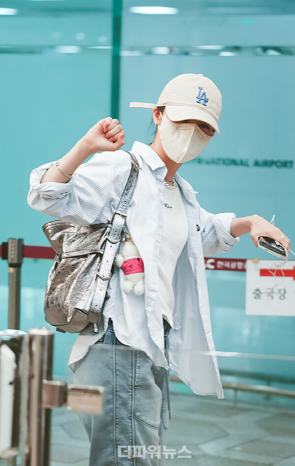 마마무플러스문별,김포국제공항출국