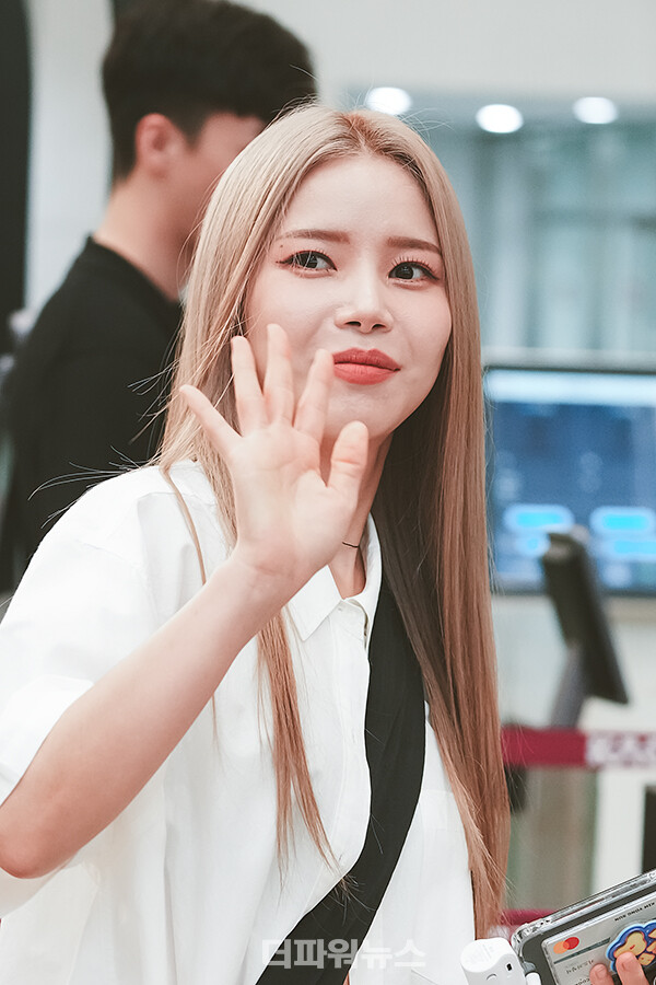 마마무플러스솔라,김포국제공항출국