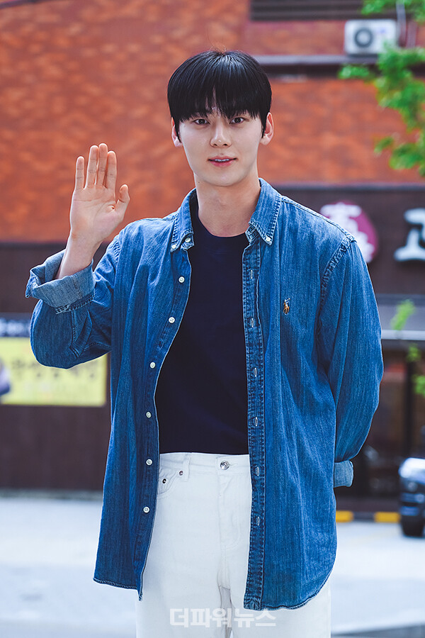 황민현,'소용없어거짓말'촬영종료쫑파티