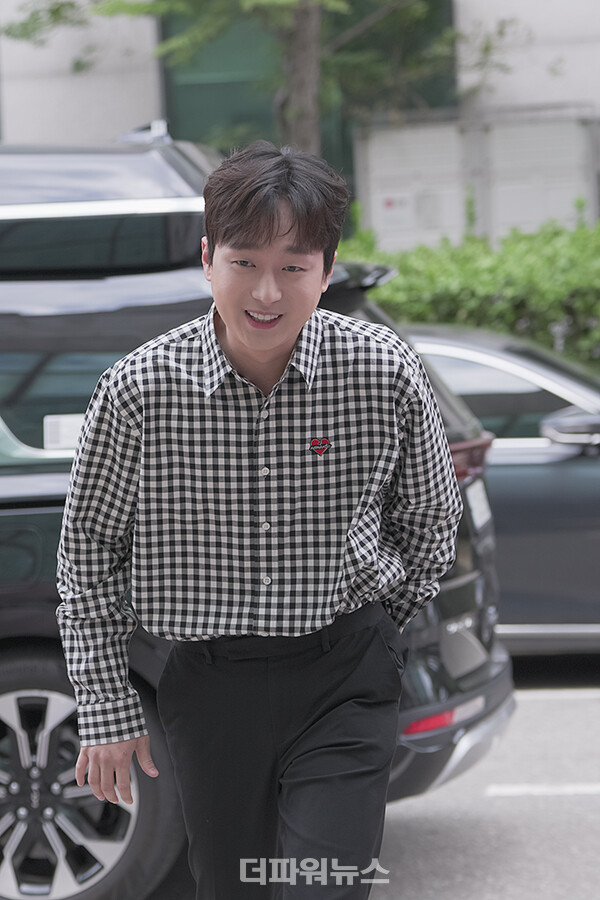 이찬원,KBS방송국출근길