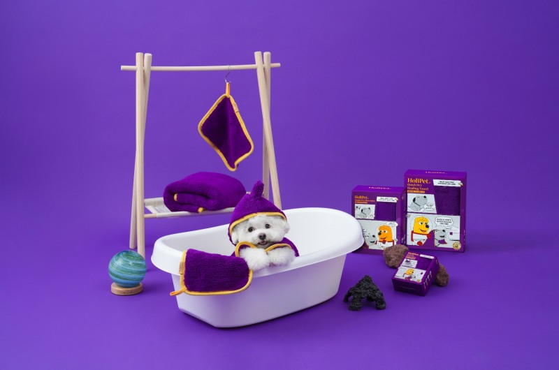 CNCO, 프리미엄 애견용품 전문 브랜드 '홀리펫' 런칭 이미지. (사진=포도컴)
