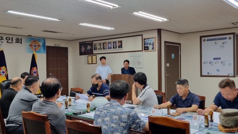 동두천시 재향군인회를 찾아 경기북부특별자치도 설치 설명회를 진행하고 있다.