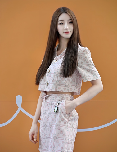 한복 인플루언서 강다영, ‘2024 S/S 서울패션위크 그리디어스’ 행사 참석