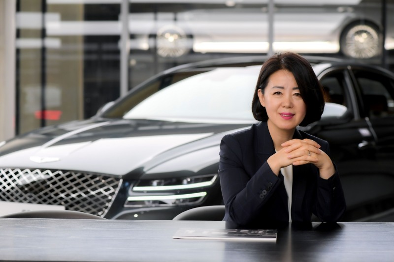 누적 6천 대 판매를 달성한 곽경록 영업부장.(사진=현대자동차)