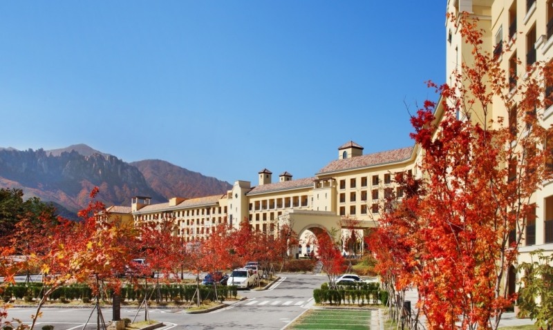 한화리조트 설악 쏘라노 가을 전경. (사진= 한화리조트)