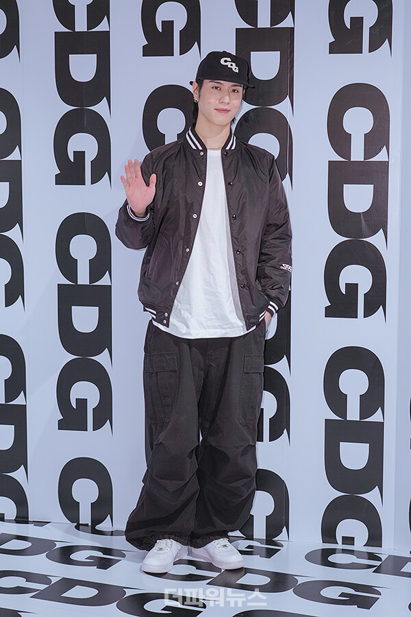 유겸,포토월행사