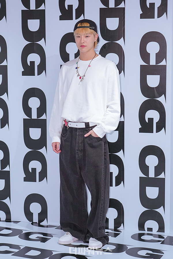 우즈,포토월행사