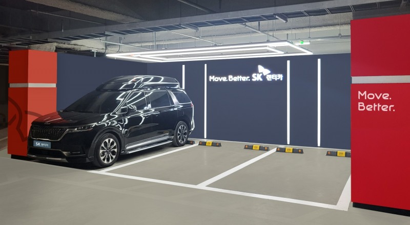 SK렌터카가 신차 장기렌터카 계약 고객에게 차량 인도 서비스를 제공하기 위해 서울 동대문 홈플러스에 추가로 오픈한 ‘딜리버리센터 동대문점’ 모습.(사진=SK렌터카)