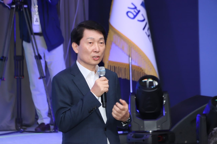 더불어민주당 김민철 의원(의정부시을)이 지난 9월 25일 경기도청 북부청사에서 열린 경기북도 비전 선포식에 참석해 인사말을 하고 있다. (사진=의원실)