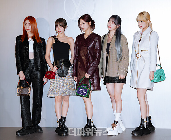 르세라핌,포토월행사