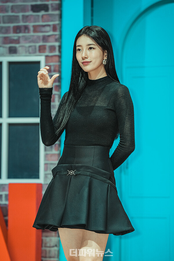 수지,이두나제작발표회