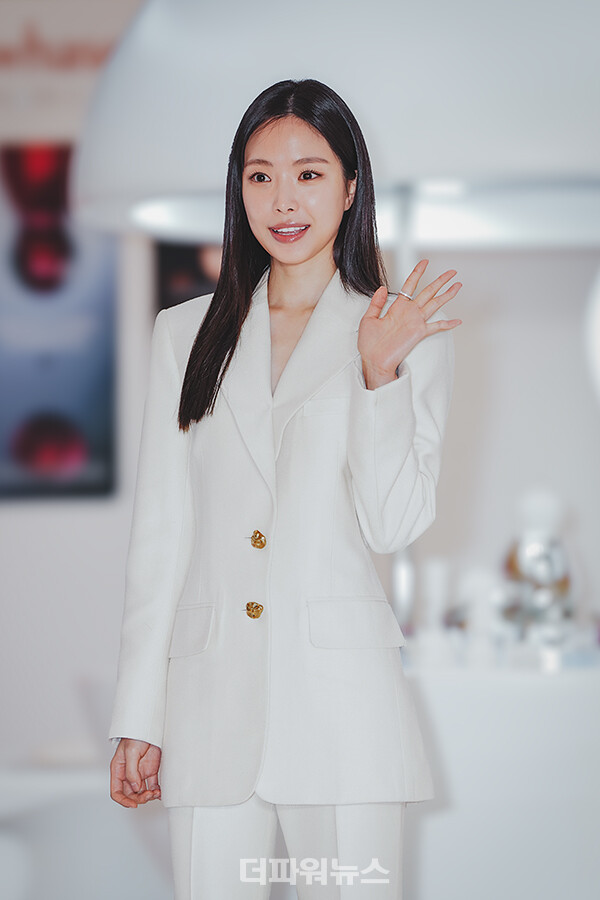 손나은,포토월행사