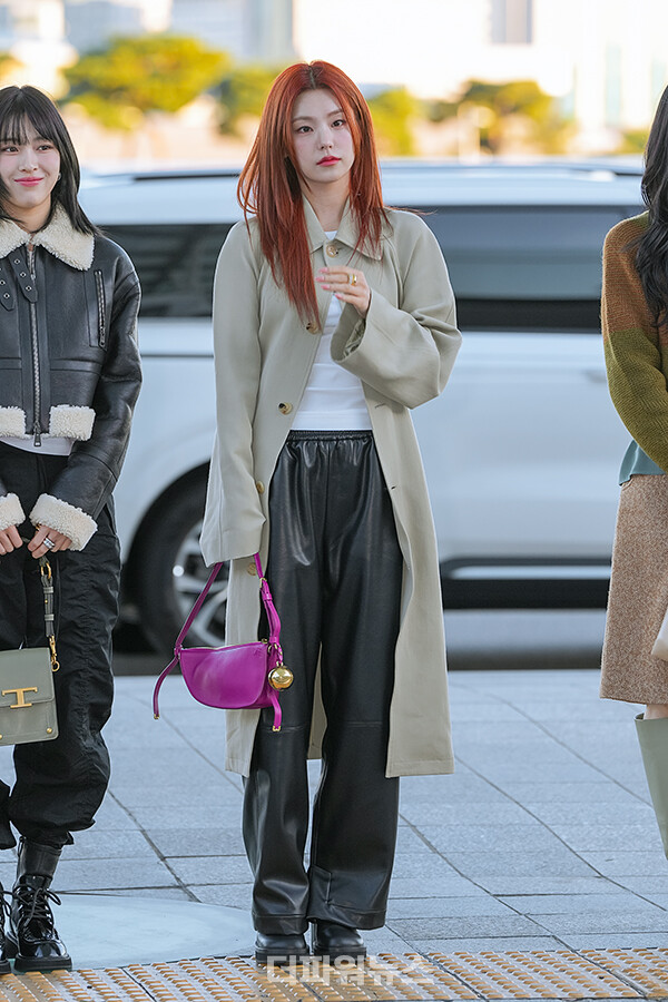 있지예지,인천국제공항출국