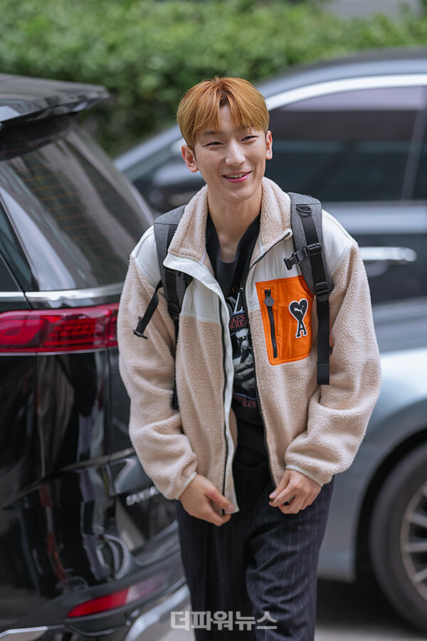 멜로망스정동환,방송국출근길