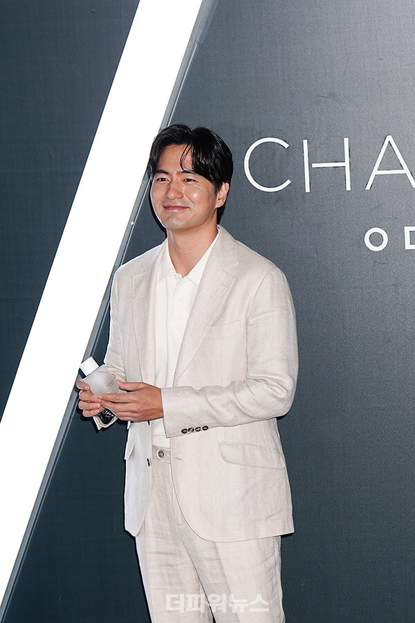 이진욱,포토월행사