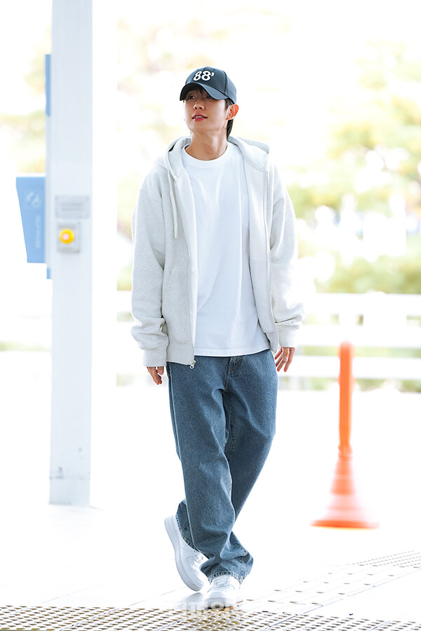 정해인,인천국제공항출국