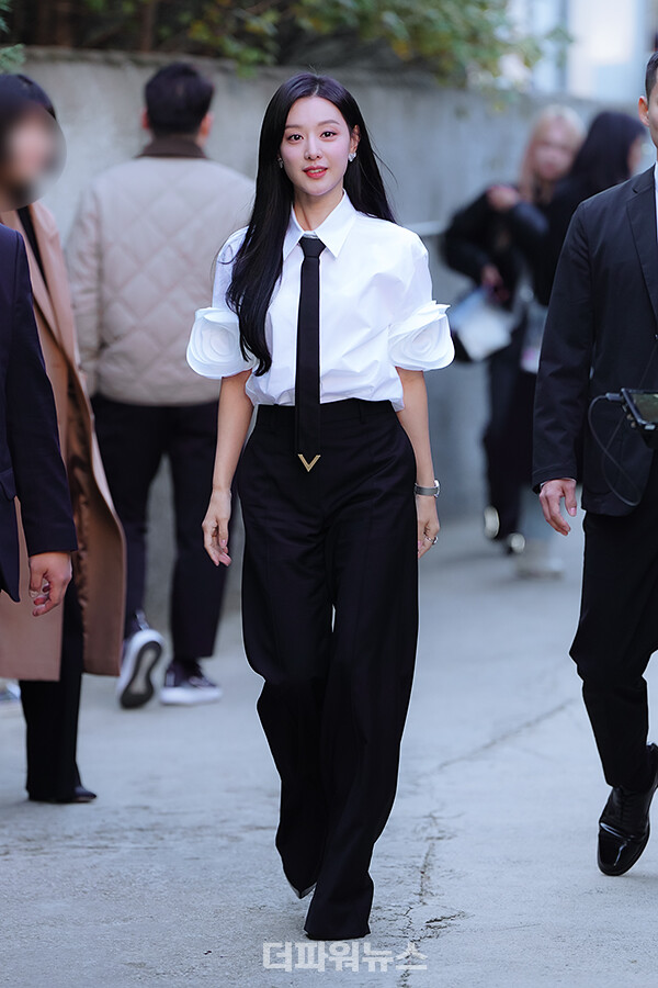 김지원,포토월행사