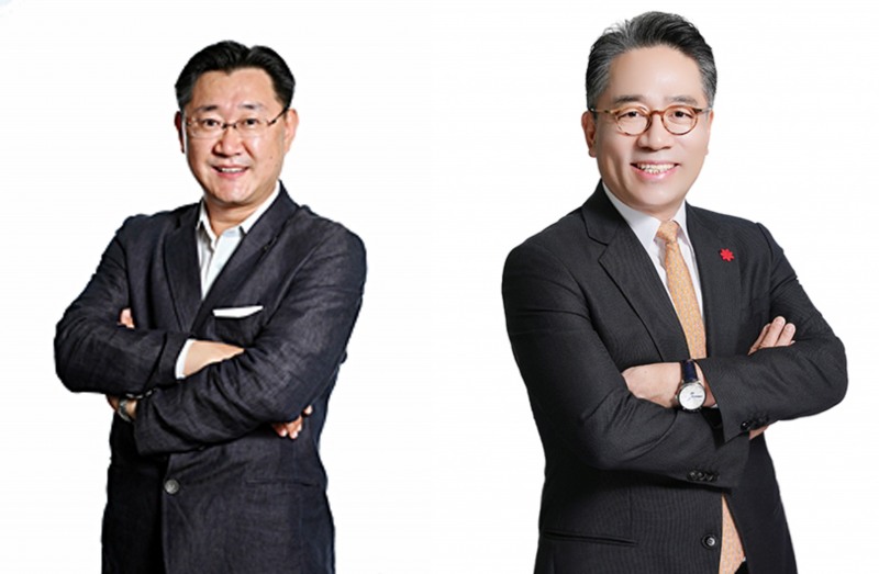 좌) 이주희 ㈜조선호텔앤리조트 대표이사 兼 신세계건설㈜ 레저부문 대표이사, 우) 임영록 신세계그룹 경영전략실장 兼 ㈜신세계프라퍼티 대표이사 사장
