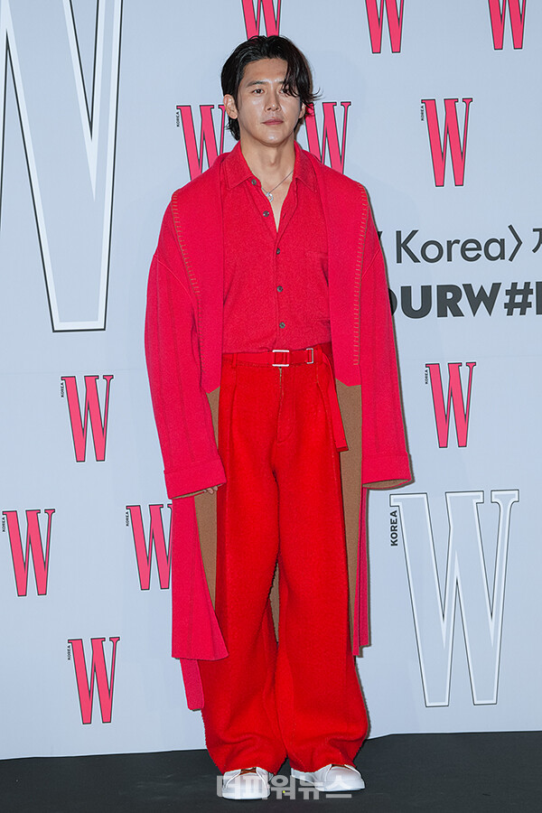 고수,포토월행사