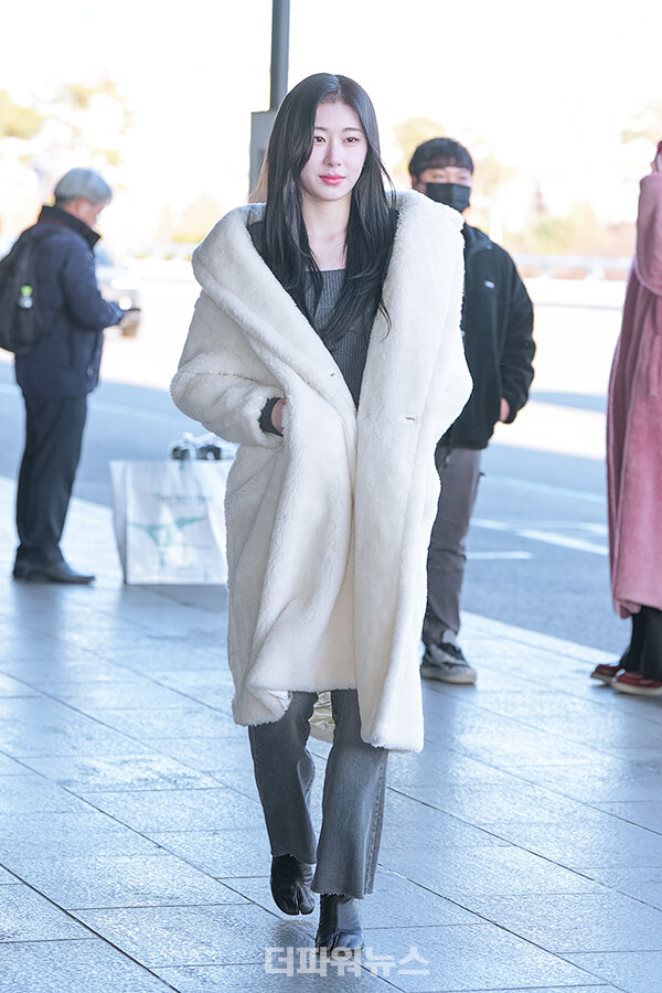 있지채령,김포국제공항출국