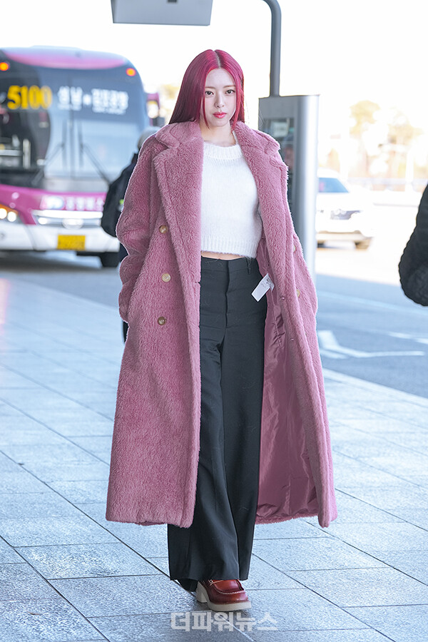 있지유나,김포국제공항출국