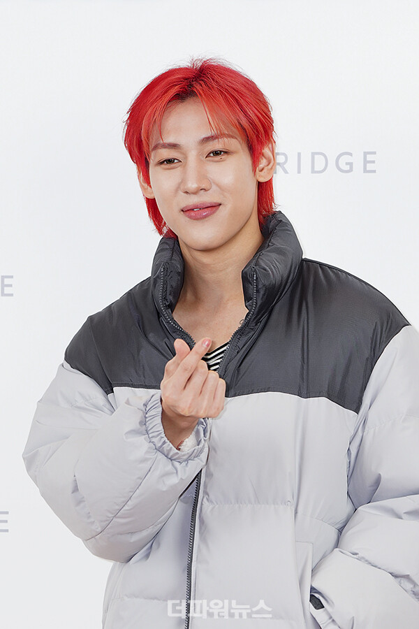 뱀뱀,포토월행사