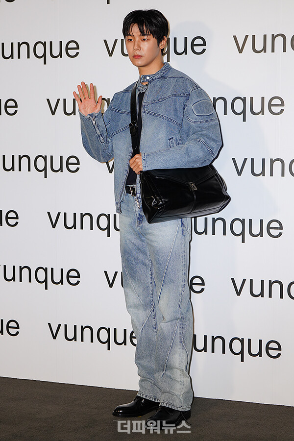 강민혁,포토월행사