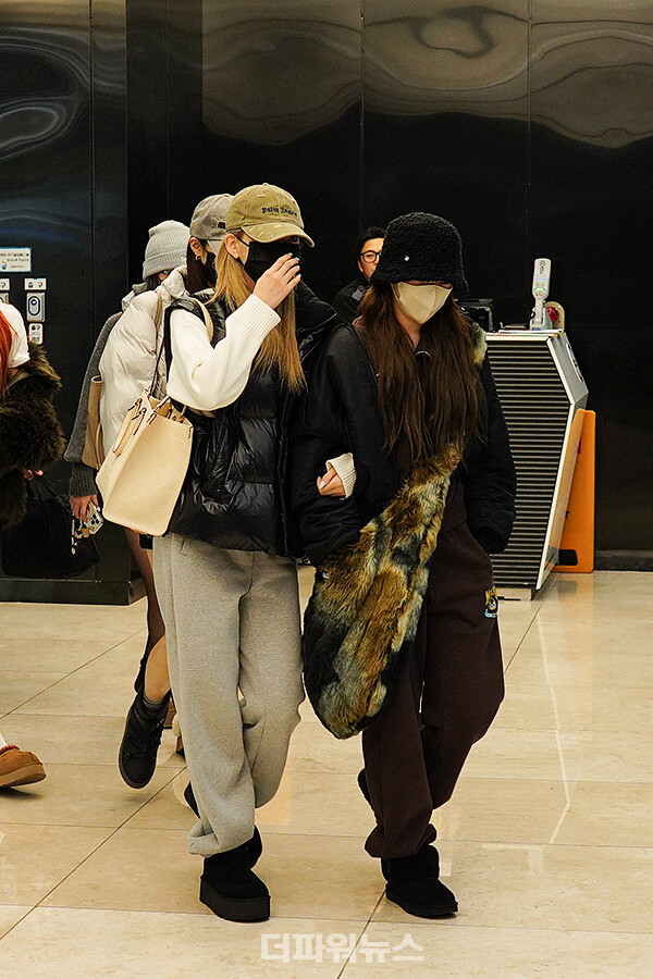 르세라핌홍은채-김채원,김포국제공항입국