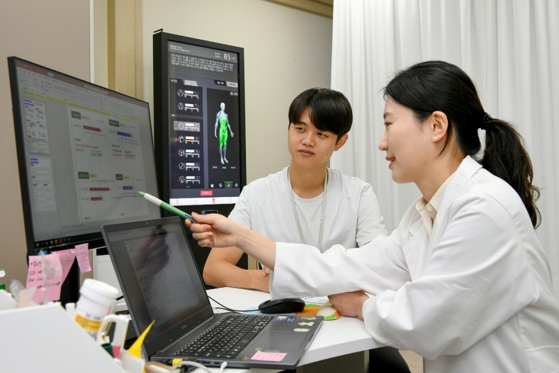 현대모비스가 건강한 일터 구현에 앞장서고 있다. 현대모비스는 전국 주요 사업장에 전문 의료진이 상주하는 건강관리실을 운영하고, 임직원들의 건강 상담과 질병 예방활동을 펼치고 있다.(사진=현대모비스)