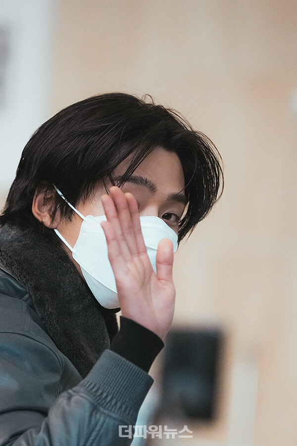 로운,김포국제공항출국