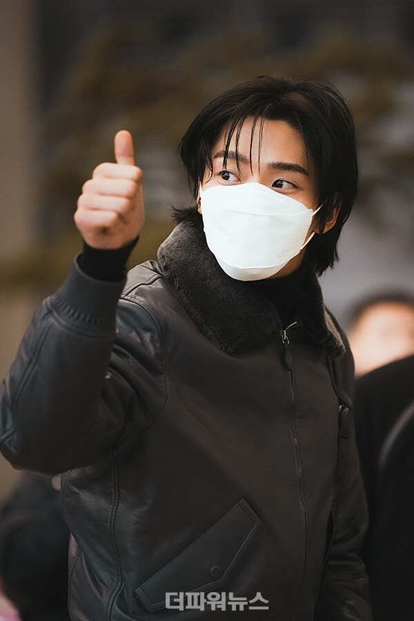 로운,김포국제공항출국