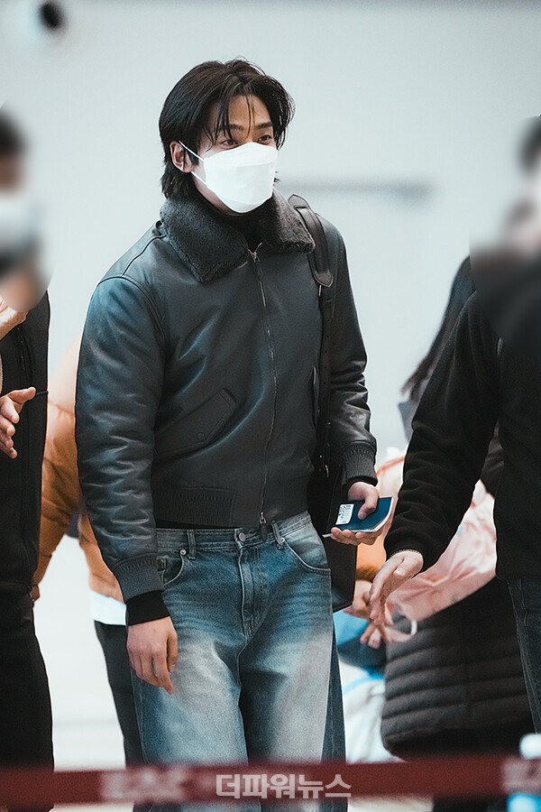 로운,김포국제공항출국