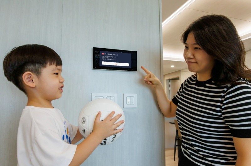 DL이앤씨가 개발한 ‘D-사일런스 서비스(D-Silence Service)’의 알람이 울리는 모습.(사진=DL이앤씨)