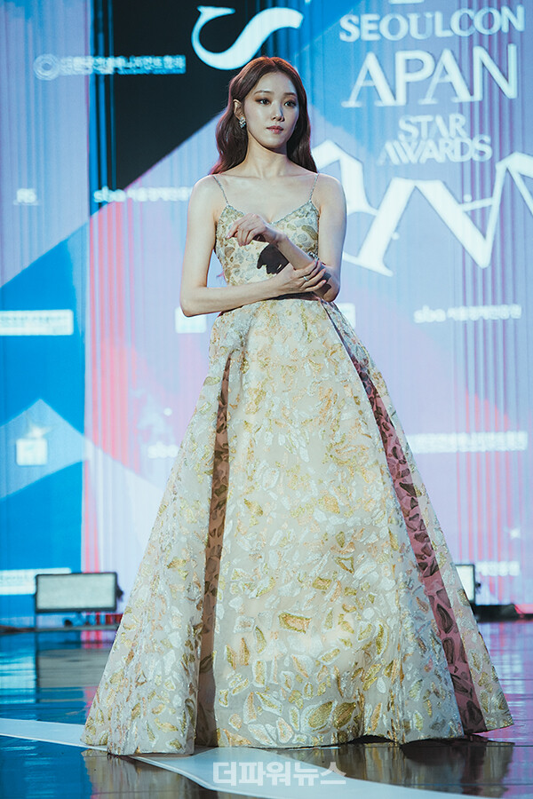 이성경,2023서울콘에이판스타어워즈