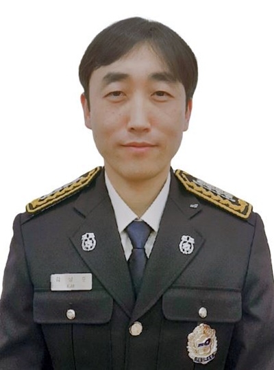 부산금정소방서 예방안전과 소방위 김성준