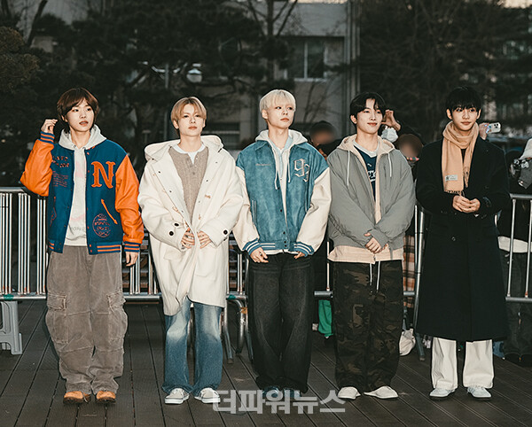 파우,KBS뮤직뱅크출근길