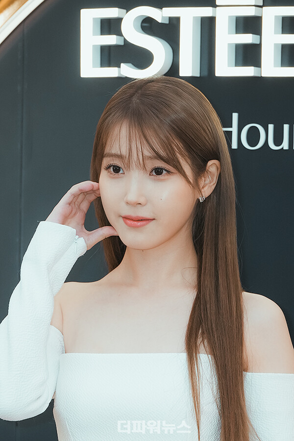 아이유,포토월행사